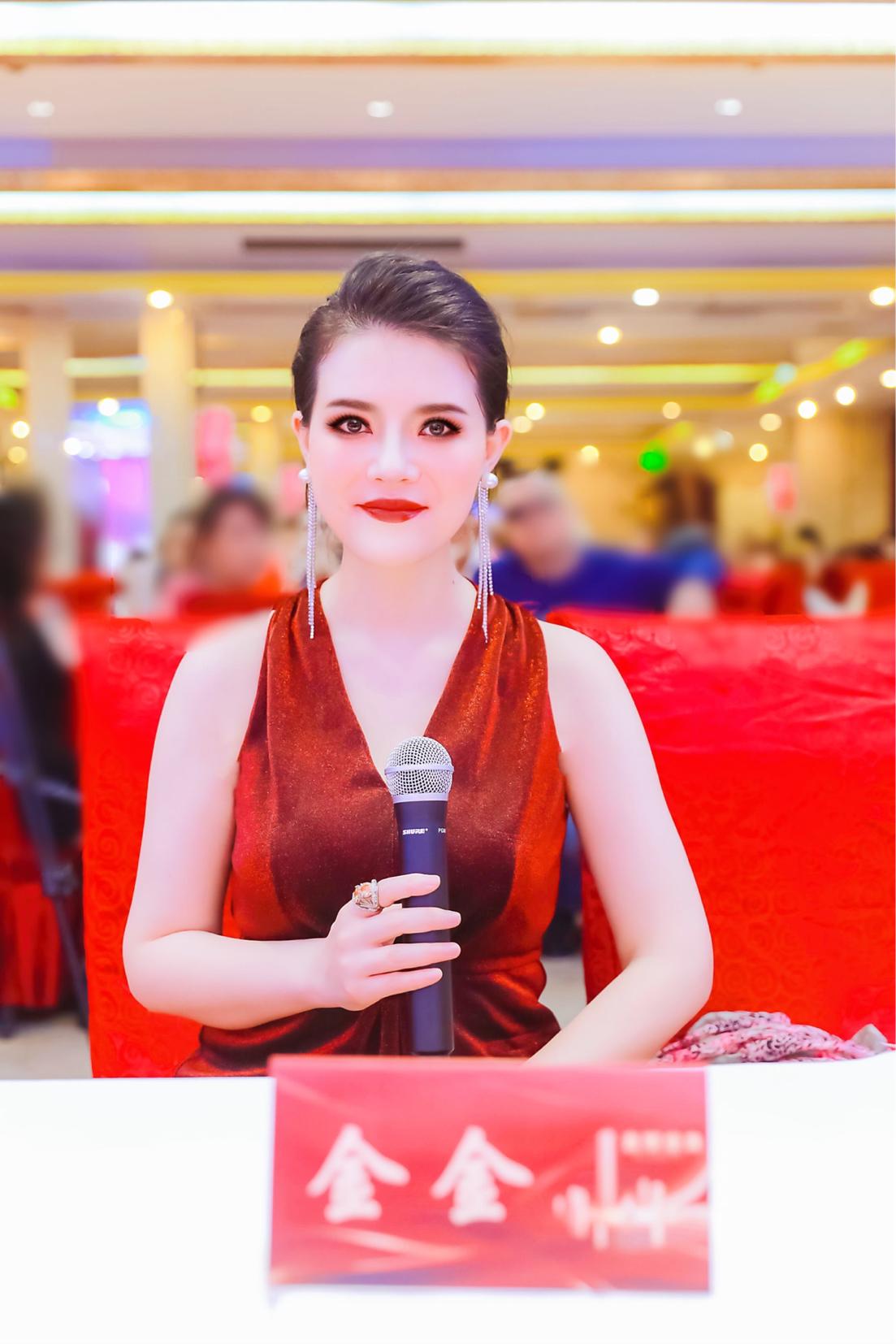 贾树枚部长、赵耀扬主任现场加持岚拓影视暨金金工作室成功挂牌