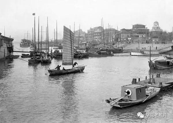 南京相隔百年的照片,南京城景对比图