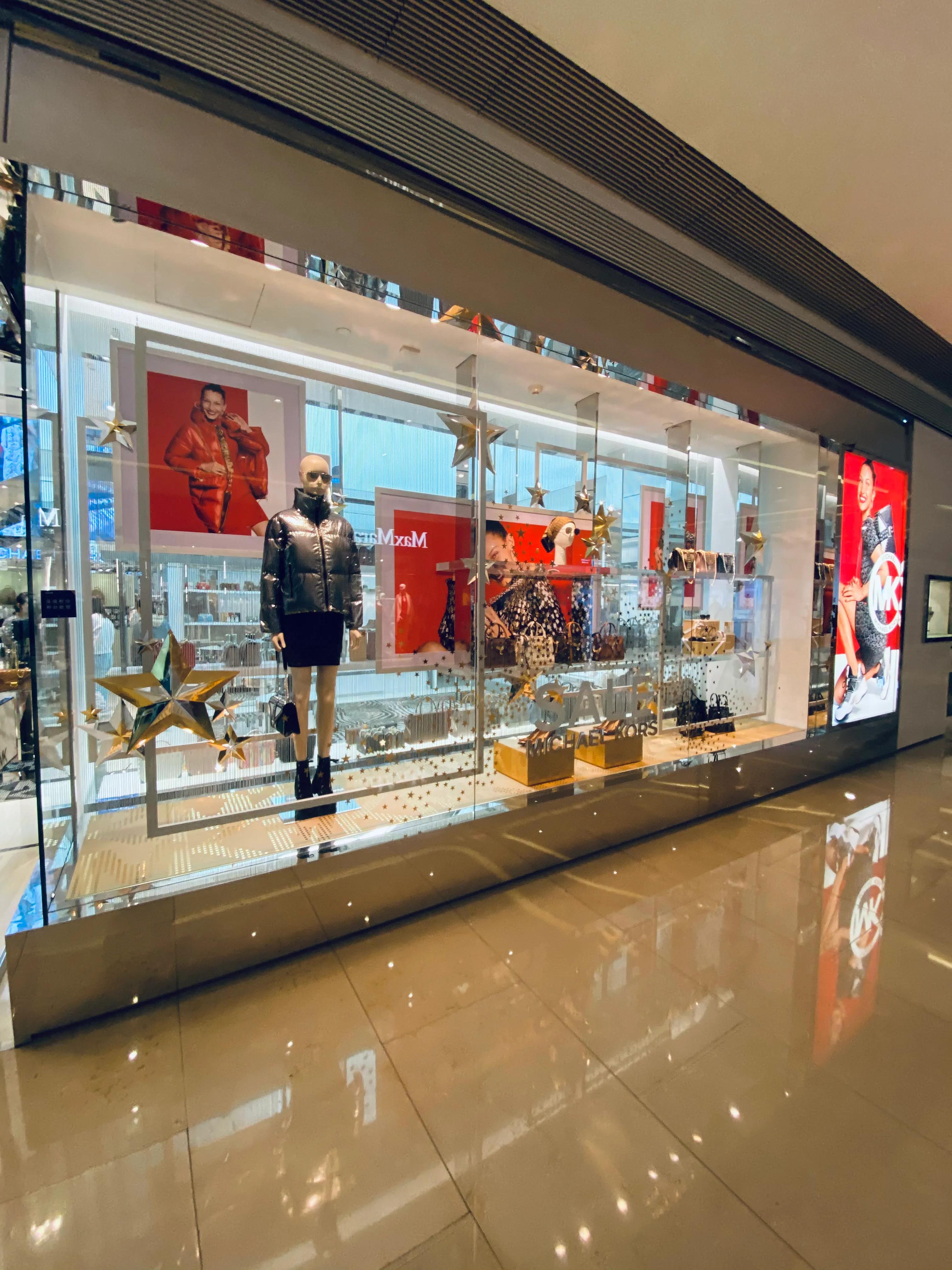 涓婃捣闈欏畨鍢夐噷涓績鏀荤暐,涓婃捣闈欏畨鍢夐噷涓績鍟嗗満