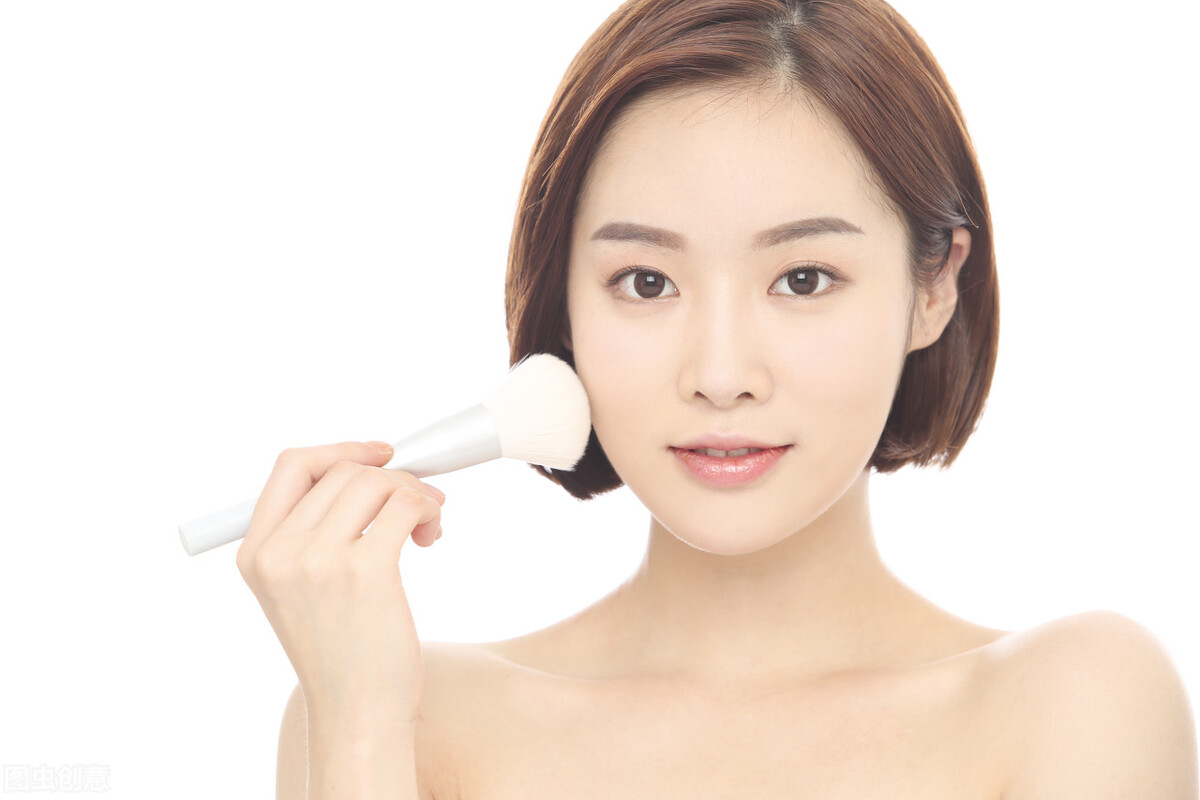 有言有味说单词（五百六十五讲）有言有味“化妆品”