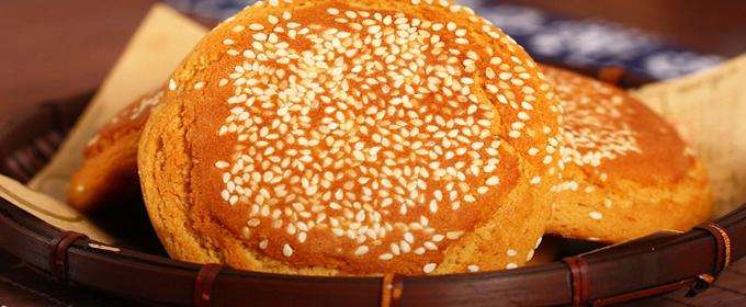 山西最正宗的太谷饼,山西传统名吃平遥牛肉太谷饼