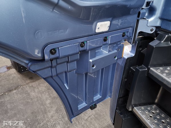 东风天龙KL最新款,东风天龙kl改装座椅升级