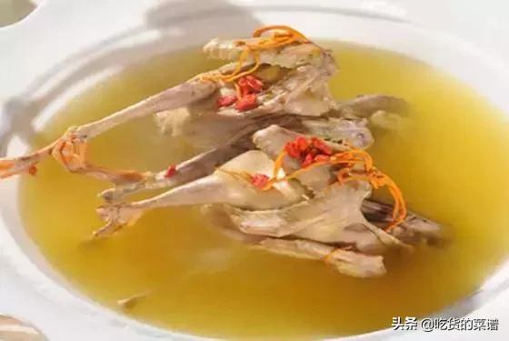 鸽子汤怎么炖着营养又美味,鸽子汤怎样做既好吃又有营养