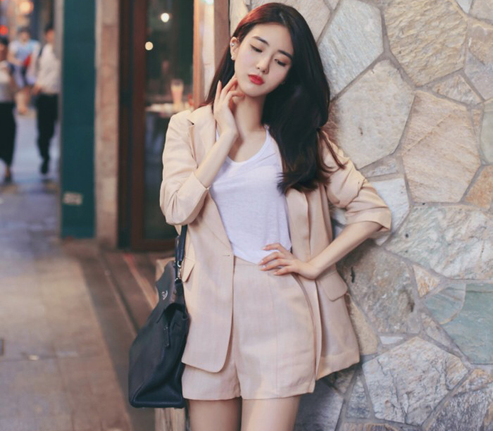 今年最流行的小西装休闲修身,2022年流行小西装气质显瘦