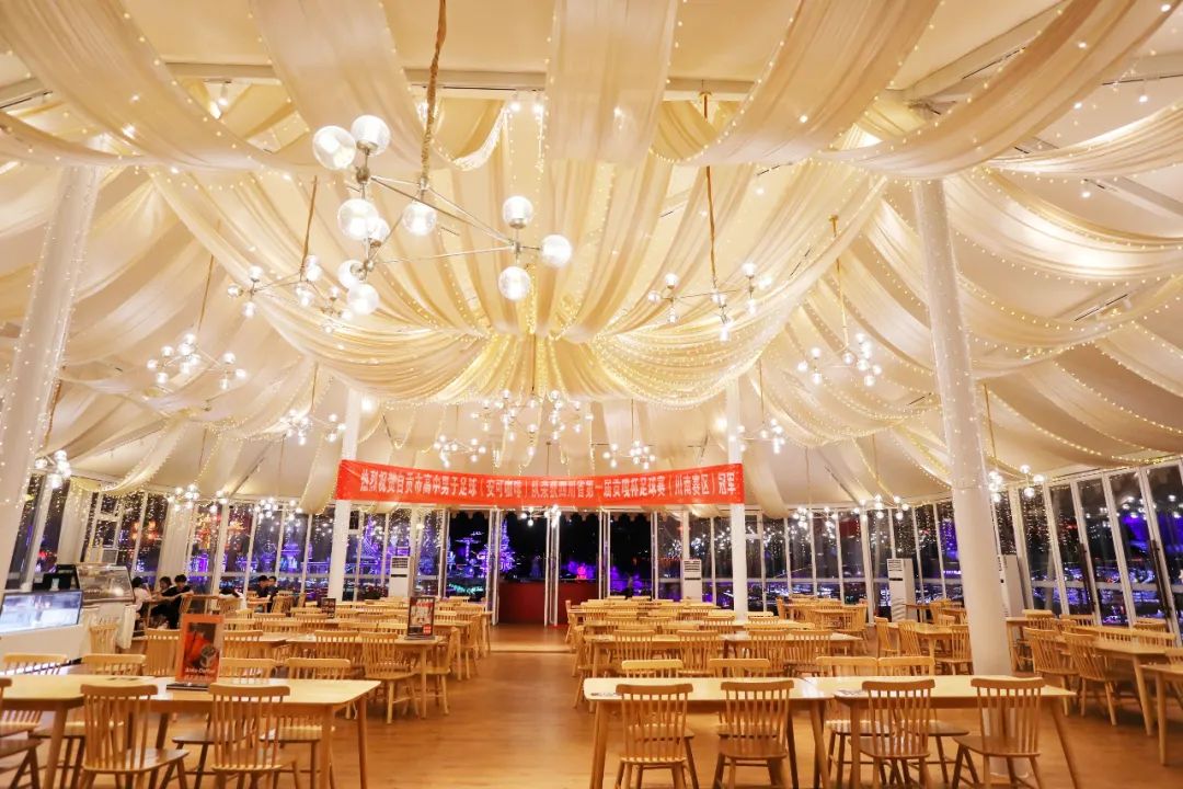 投资近2亿元！全世界规模最大的自贡灯会，一晚上逛到腿废