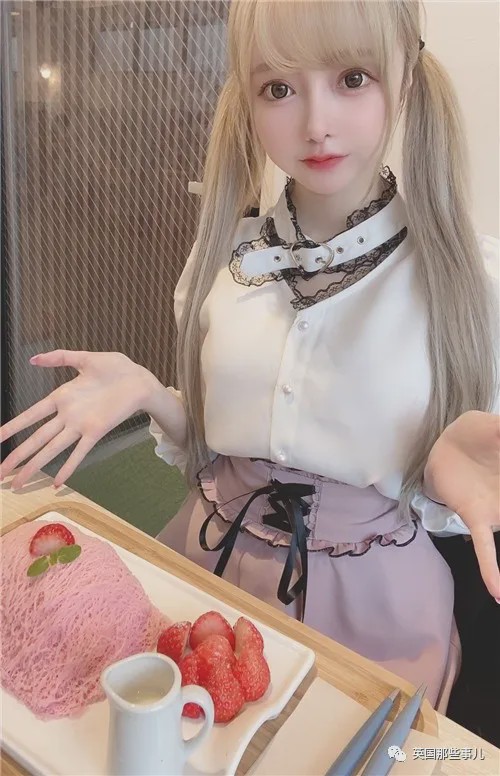 20岁漂亮女子花6万整容鼻子失败,19岁少女花百万整容