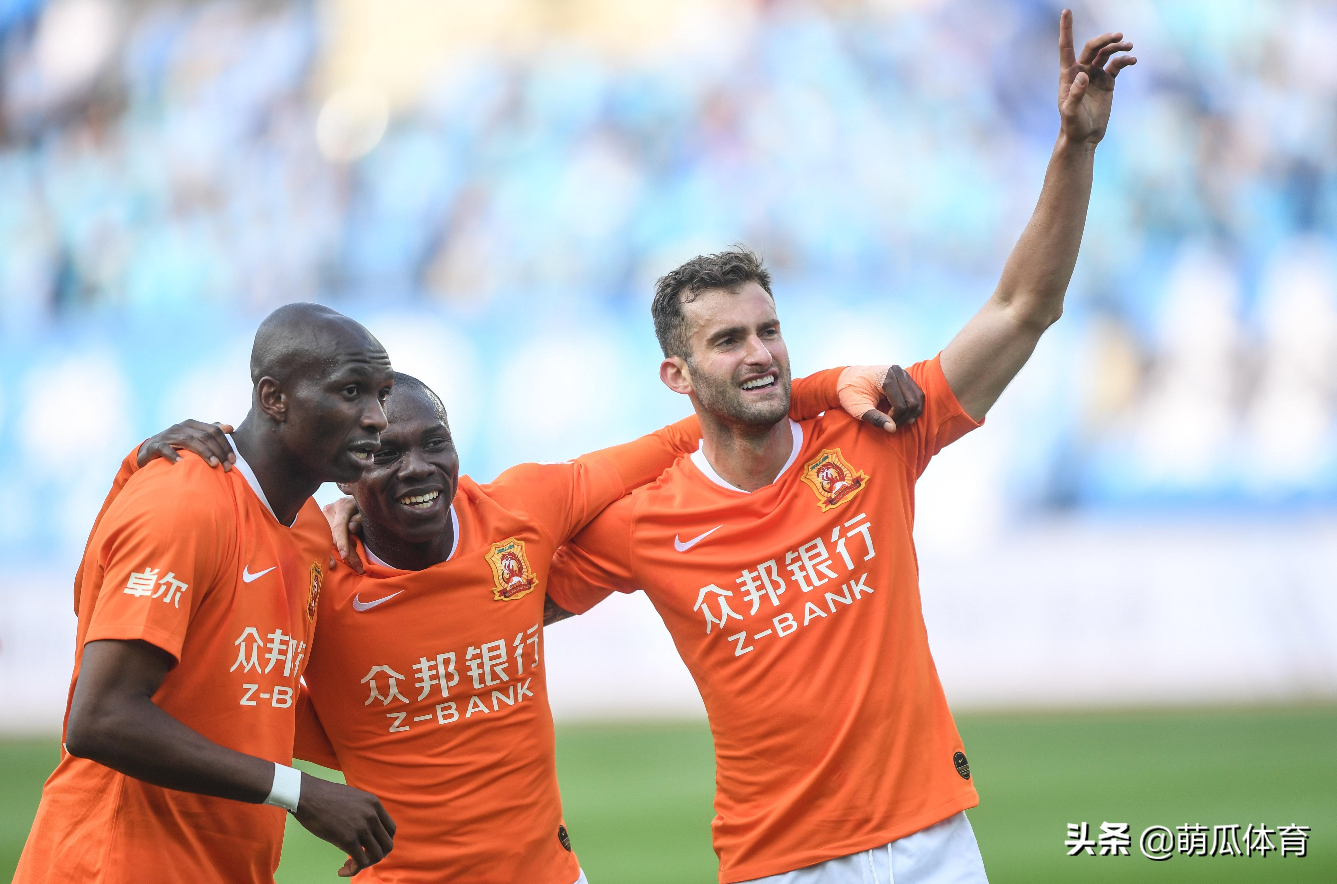 中日足球比分差多少合适,两张图解读中国日本足球差距