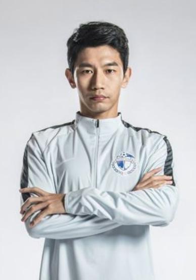 大连队长朱挺,大连球迷朱婷