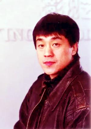 何冰自曝与妻子和睦相处的原因,何冰租铺面