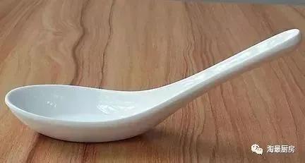 吃剩馄饨皮的做法视频,如何在家自制美味的馄饨