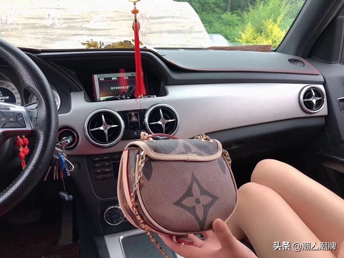 lv19春夏新款中古小猪包彩绘款马鞍包今年最流行款式女神必备