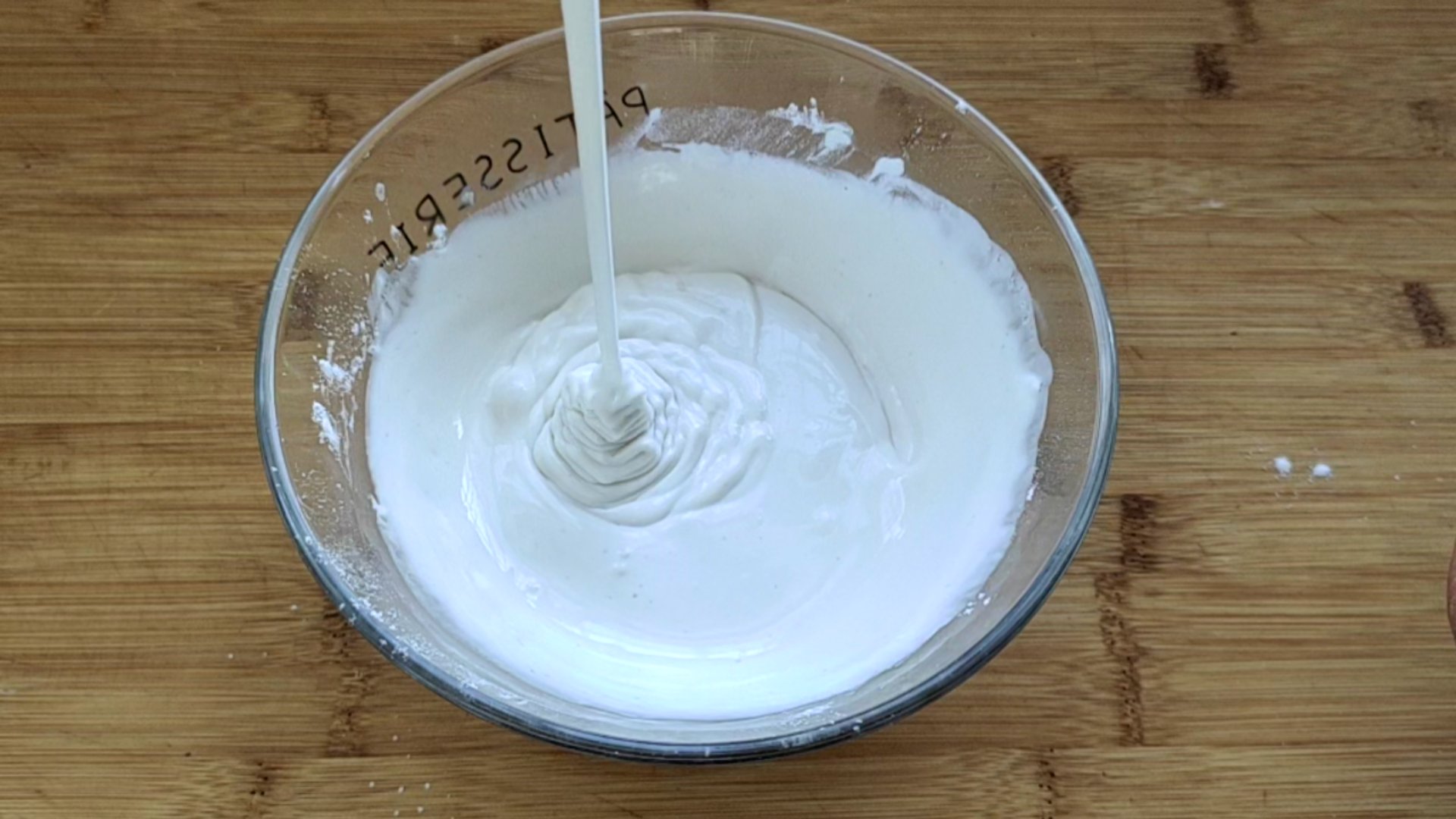 自发面粉做发糕为什么做出来发黏,怎样做粘米粉发糕才松软好吃视频