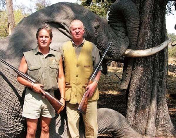 豢养1500位*妇情**，私生子遍布全国，晚年被迫*亡流**海外的西班牙国王