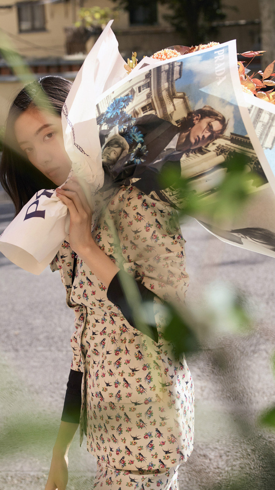 女王节，Prada鲜花让时尚破格融入日常