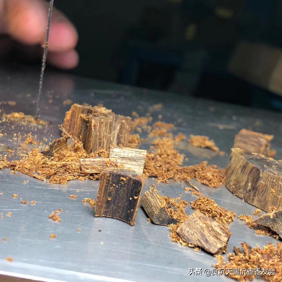 沉香手串车珠过程,沉香车珠子怎么选