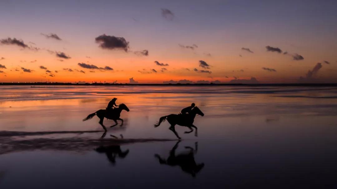 一座城，十六个区，4分20秒带你看航拍上海！