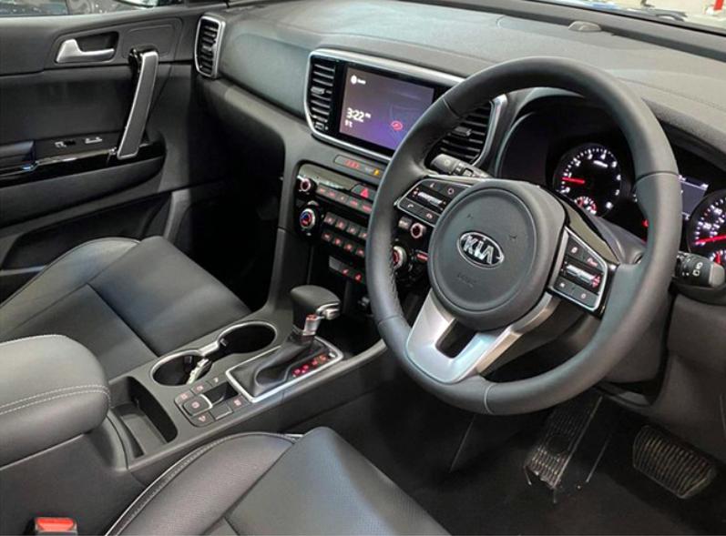 2025款起亚狮跑亮相,起亚全新狮跑将于6月亮相