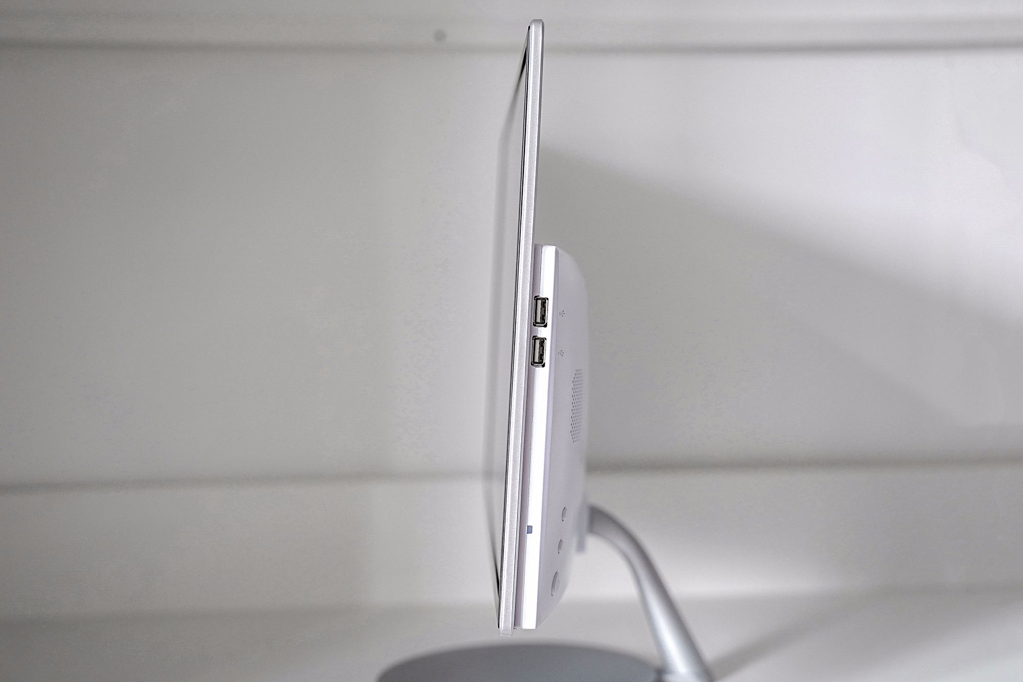 不到1k的显示器240hz,不到1k的4k显示器