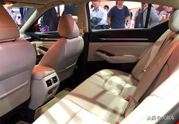 三分钟带你逛遍广州车展,看完这篇课文你会有什么感想