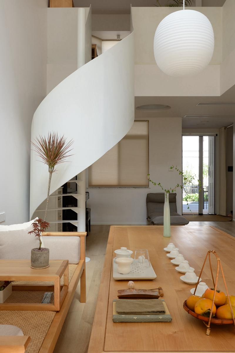 小城的生活简简单单普普通通,很向往学生时代的生活