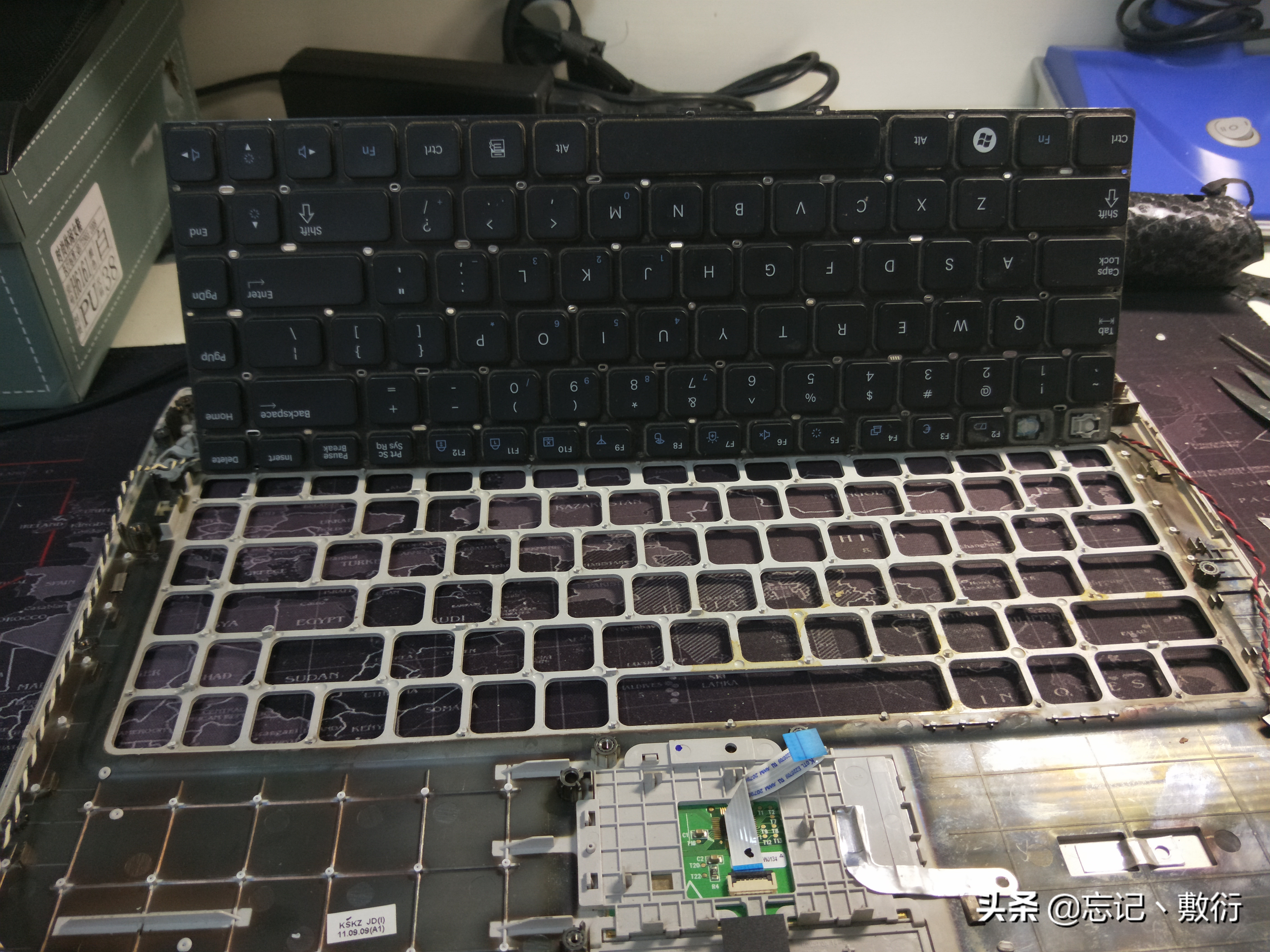 更换笔记本电脑键盘,三星q460笔记本电脑更换屏幕