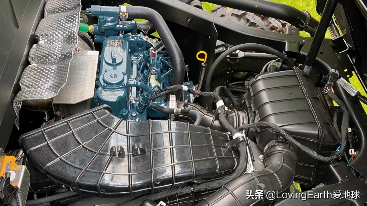 美国PolarisRanger柴油小货车：农场专属玩具