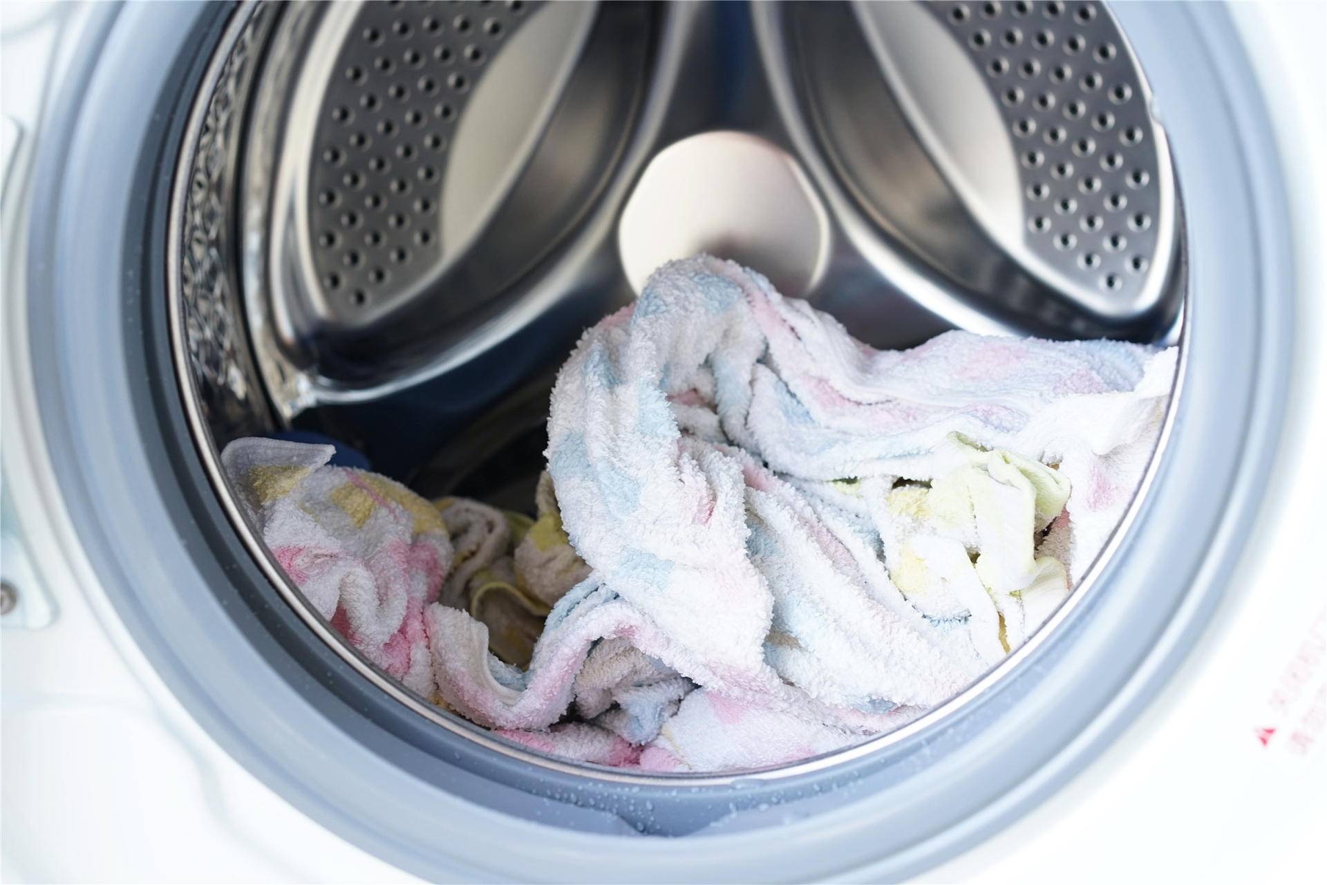 小天鹅洗衣机水魔方防缠绕评测,小天鹅水魔方全自动洗衣机测试