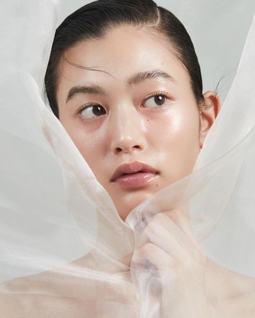 瘦脸部和消水肿用什么方法,改善脸部淋巴排毒的动作