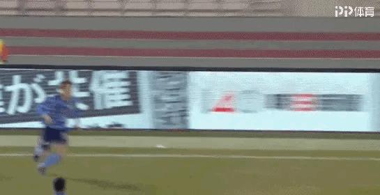 29岁前国脚独造3球爆发,功夫足球爆头片段