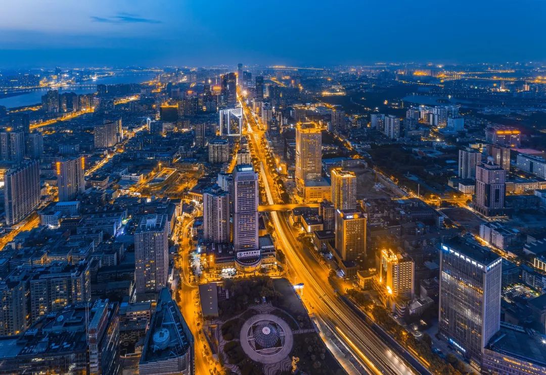 地铁上盖的摩天大平层,超级豪宅大平层内景曝光