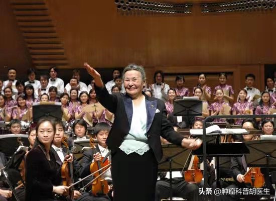 痔疮不要忽视,别让肠癌在痔疮掩护下持续恶化