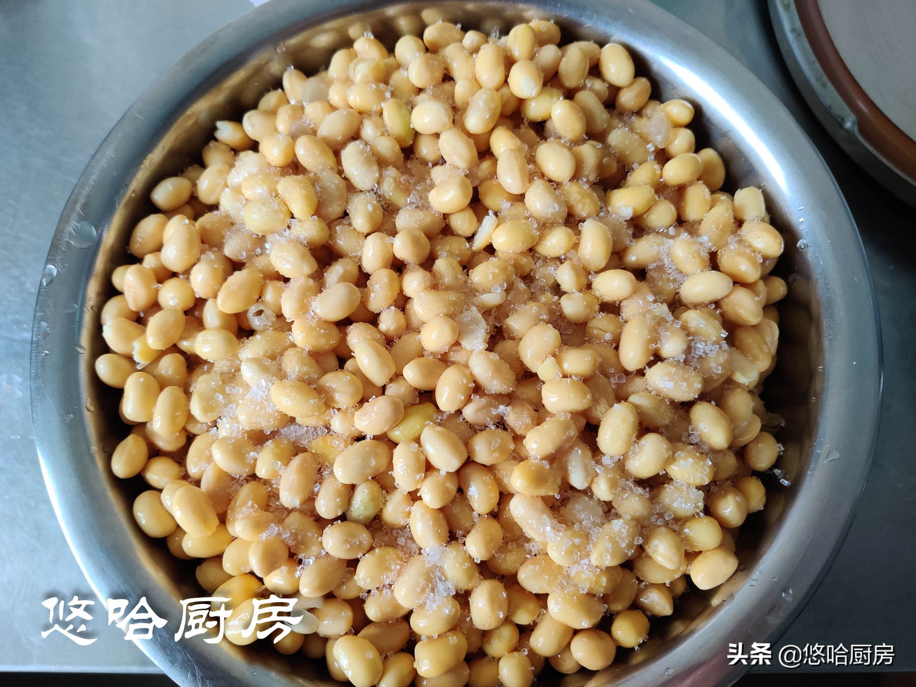 一颗神奇的纳豆，因味道独特上热搜，爱吃的赞不绝口，搅搅更美味