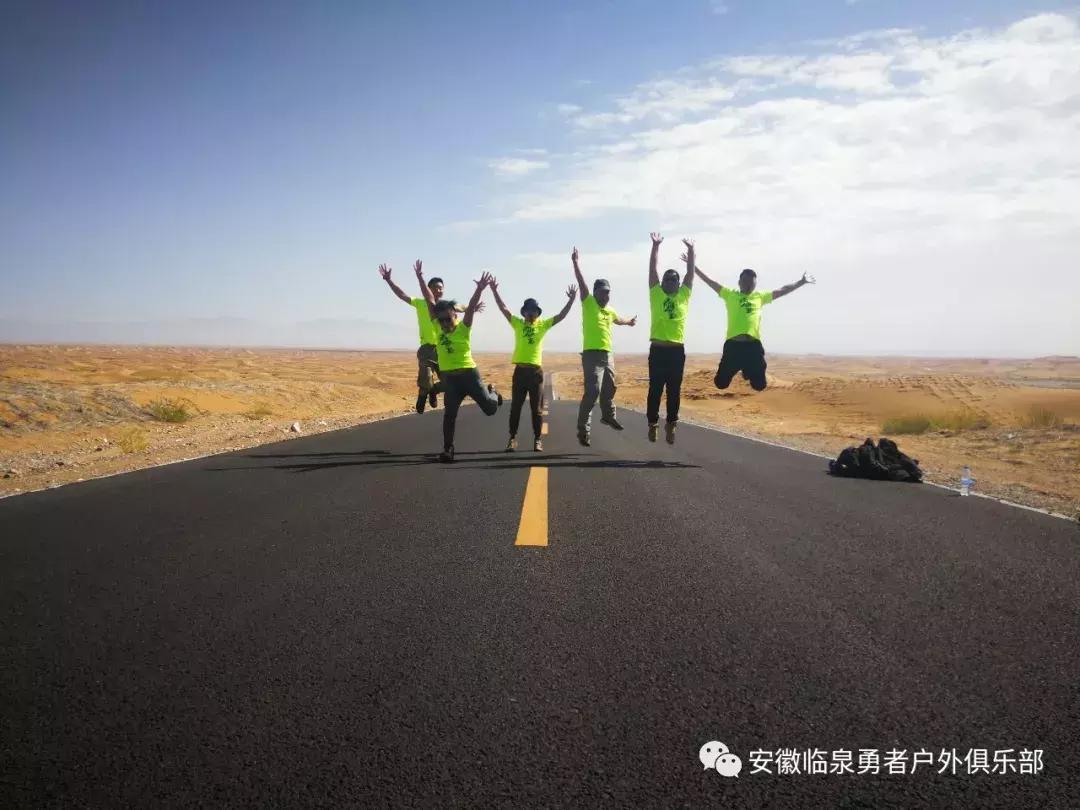 腾格里沙漠放飞自我,腾格里沙漠带来的快乐