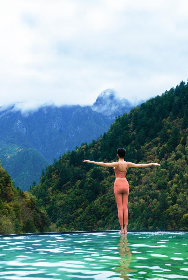 阿坝一日游赏雪,夏天去阿坝州旅游景点怎么玩
