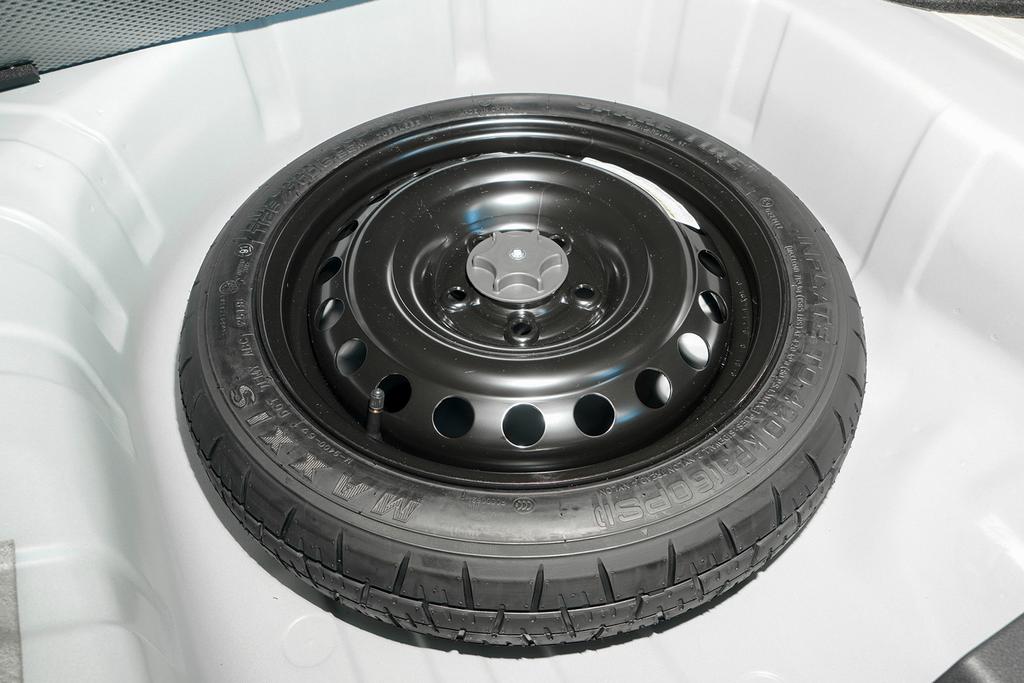 日产轩逸2013年还能卖多少钱,19年日产轩逸现在卖多少钱