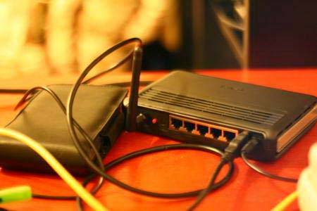 路由器后面的usb接口,路由器背面的usb接口作用真强大