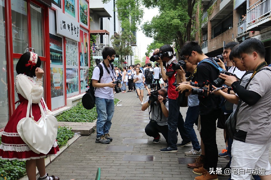 漫展cos妆娘怎么找,漫展coser后勤