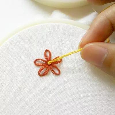 刺绣教程4种简单的小花图案,精美的立体花朵刺绣教程