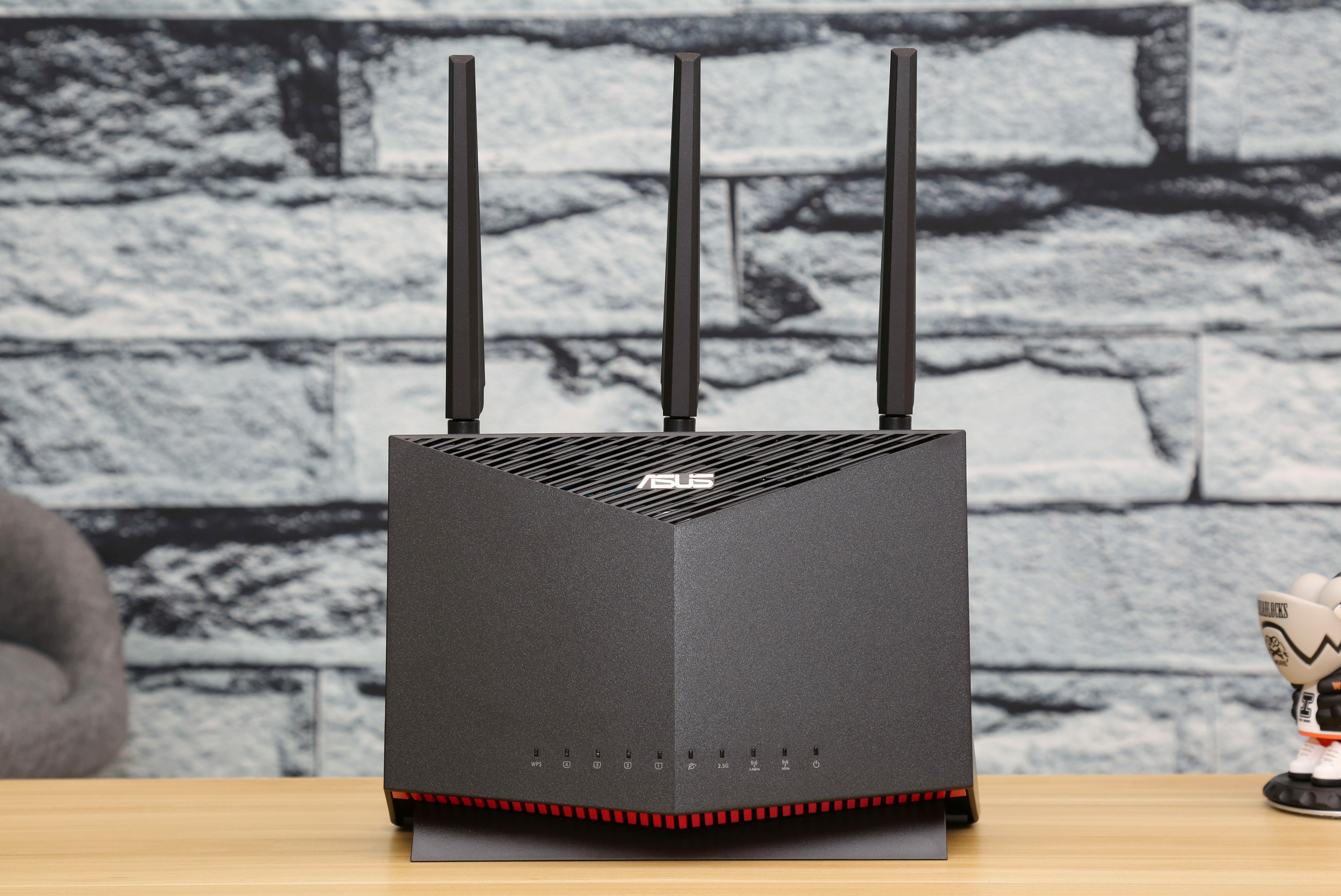 华硕rtx3060ti巨齿鲨测评,华硕巨齿鲨rt-ac86u