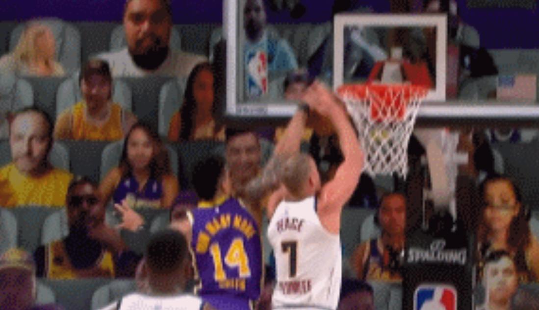 詹姆斯砍下16+10+8,詹姆斯40+18+9比赛回顾