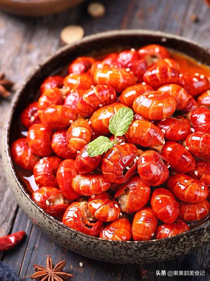 除了郑爽和薇娅卖爆的武汉鸭脖，湖北还有9种吃货不能错过的美食