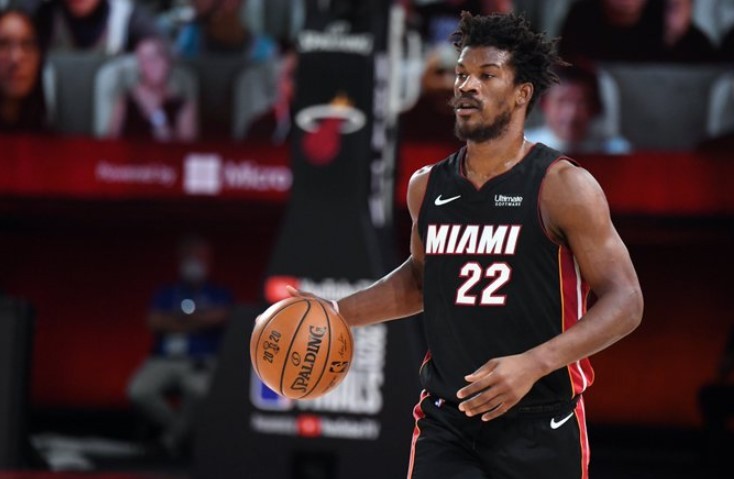 签约李宁约会戈麦斯，巴特勒休赛期玩的挺嗨啊