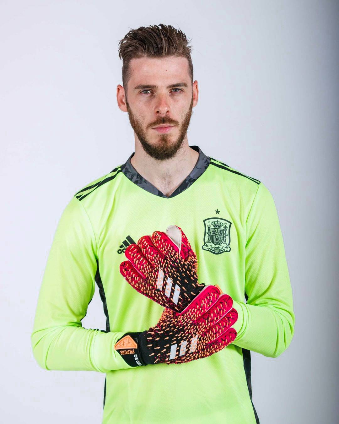 盘点足球坛颜值高的球员,足球场上现役最骚的球员