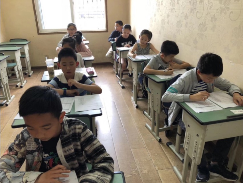 初学英语能看懂哈利波特英文版吗,阅读哈利波特英文版的正确方式