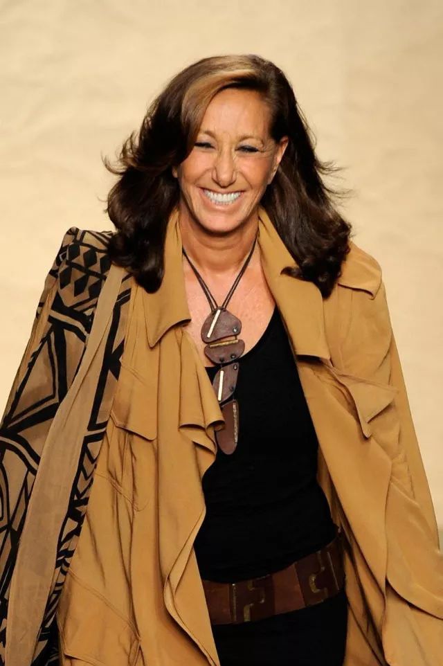 历史上第一位时装设计师,著名时装设计师及作品