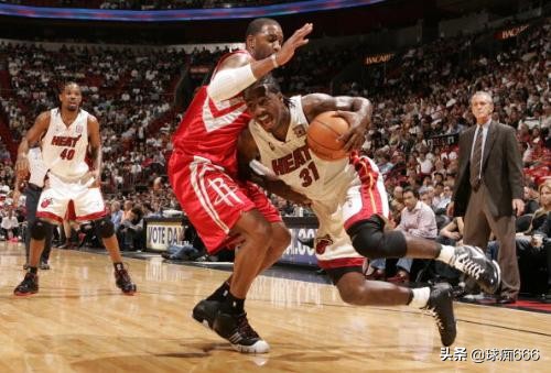 黑哨篮球规则详细讲解,篮球犯规黑哨