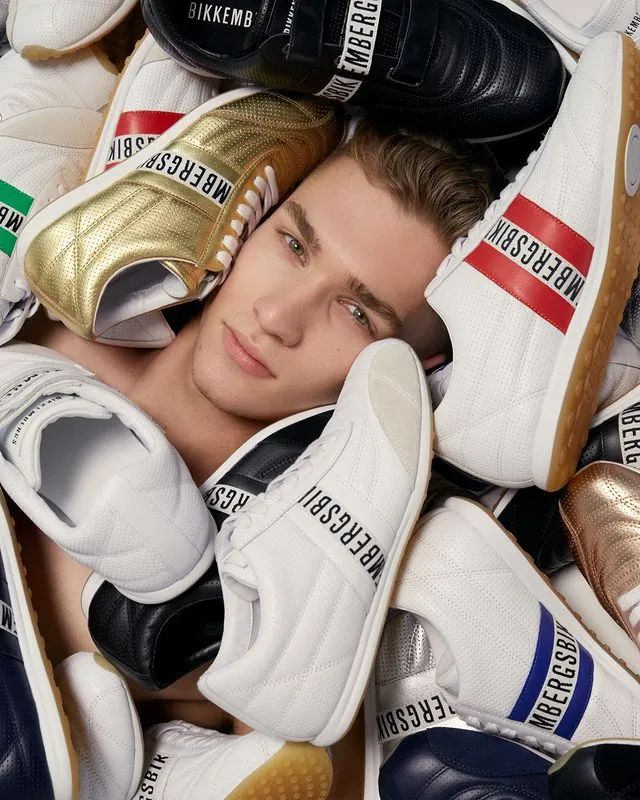 bikkembergs鍝佺墝鏈嶈,姣斿埄鏃跺搧鐗宐ikkembergs