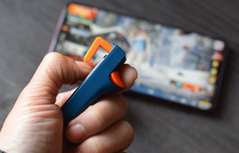 北通J1手游按键1秒15次击发，和我拼手速你必败无疑