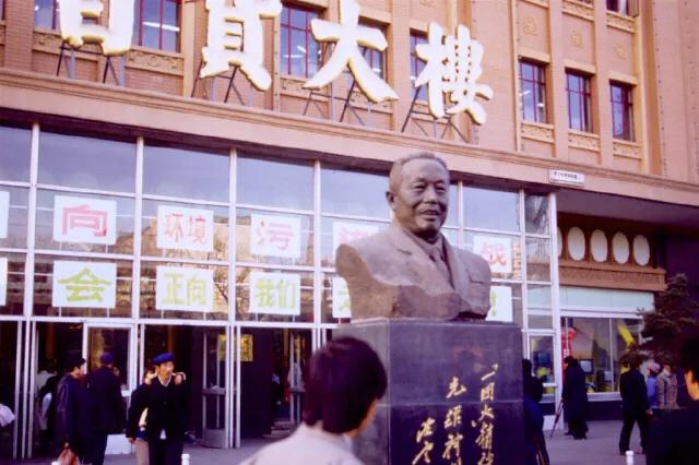 80年代的桂林客车,80年代的桂林十字街