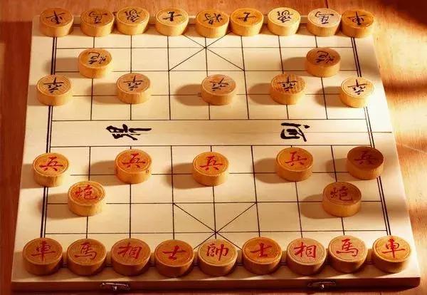 象棋顶尖高手实战对局攻略,象棋老王讲解经典布局